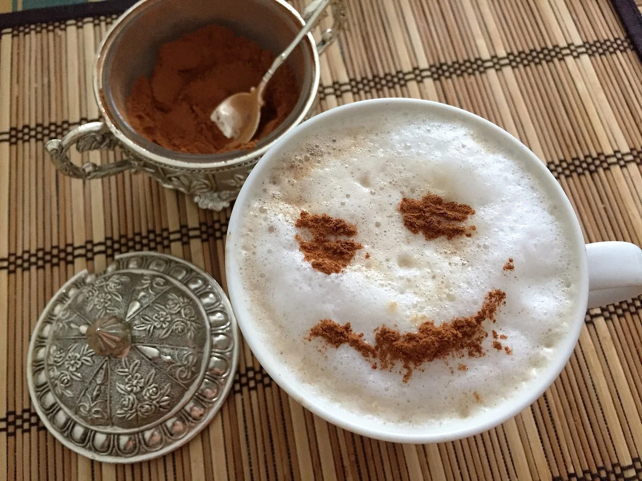 organic cinnamon powder benefits cafe ala cinnamon in white cup man