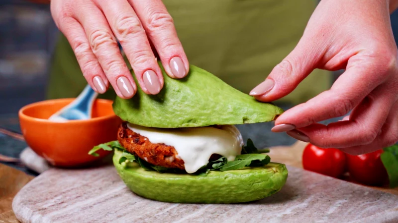 how to assemble a veggie burger without half an avocado bun