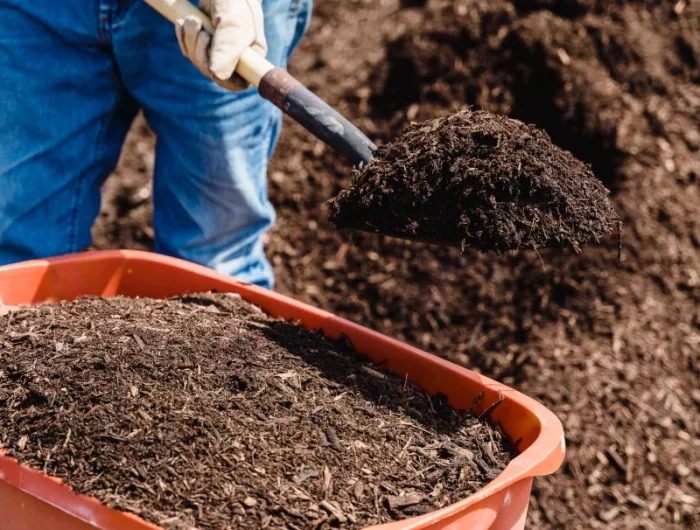 compost pot rouge terre