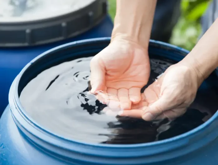 potabiliser l eau de pluie bidon plein d eau