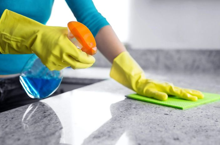 repulsif araignée maison nettoyer les surfaces à la maison facilement