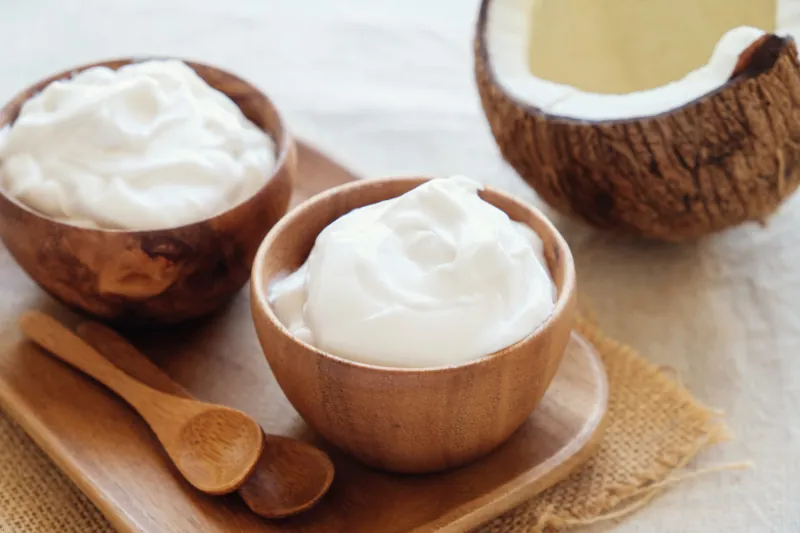 Coconut yogurt to reduce belly fat