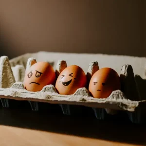 Comment savoir si un œuf est encore bon ? Fiez-vous à nos 6 tests infaillibles !