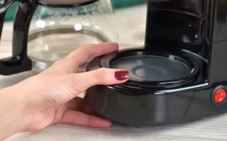 comment nettoyer la plaque chauffante d une cafetiere brulee