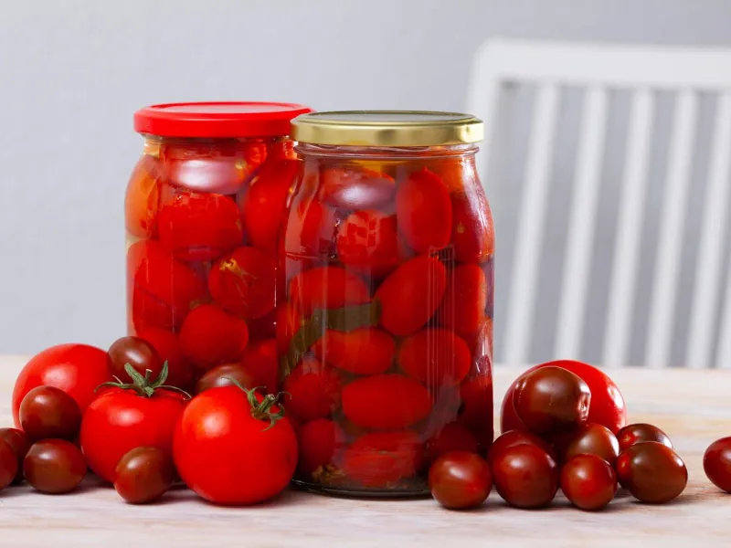 conserver les tomates entieres dans des bocaux