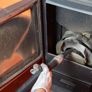 Comment nettoyer l'intérieur d'un poêle à granulés ? Un guide complet !