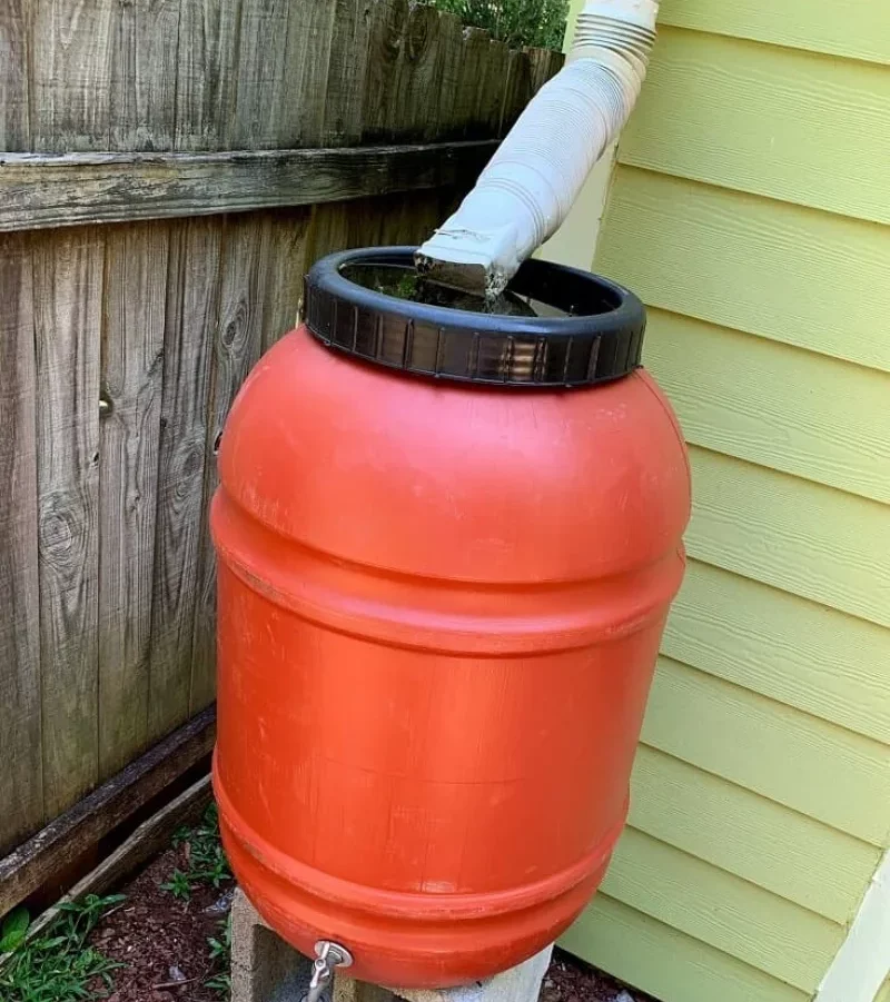 système de récupération d eau de pluie pour la maison tonneau plastique