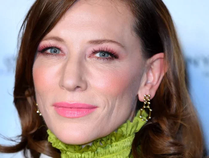 cate blanchett maquillage apres 50 ans effet rajeunissant
