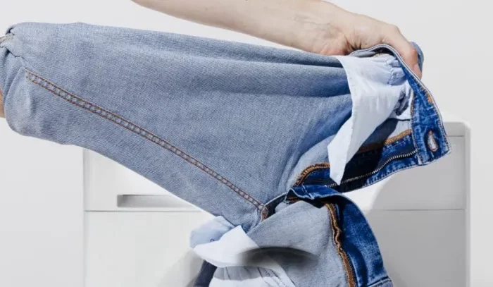 pourquoi faut il laver les jeans a lenvers