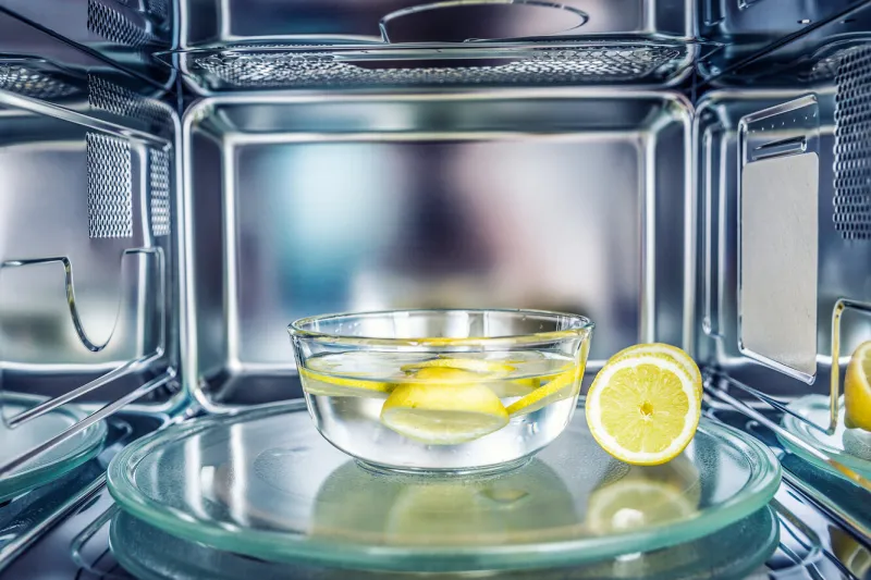 comment enlever les taches de calcaire sur des verres eau de citron au microondes