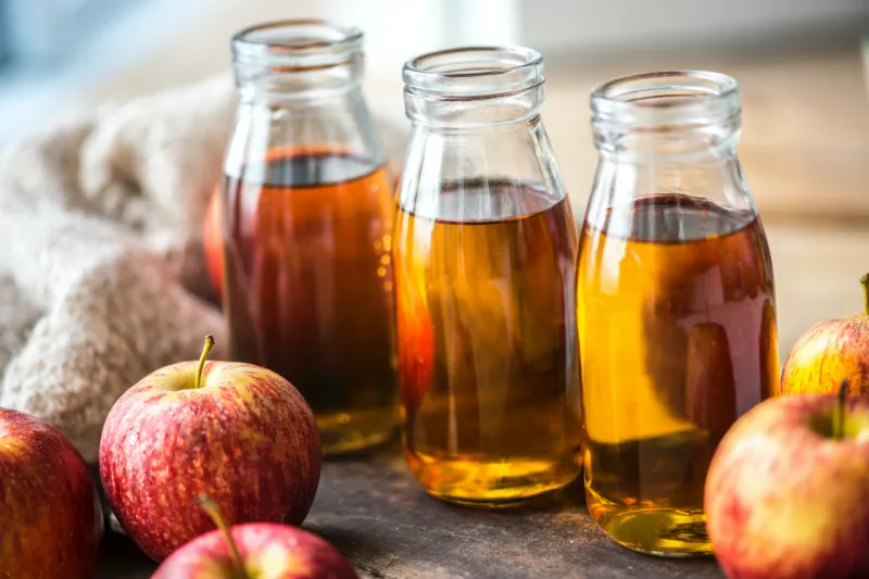 comment faire du vinaigre à partir d'une mère bouteilles et pommes