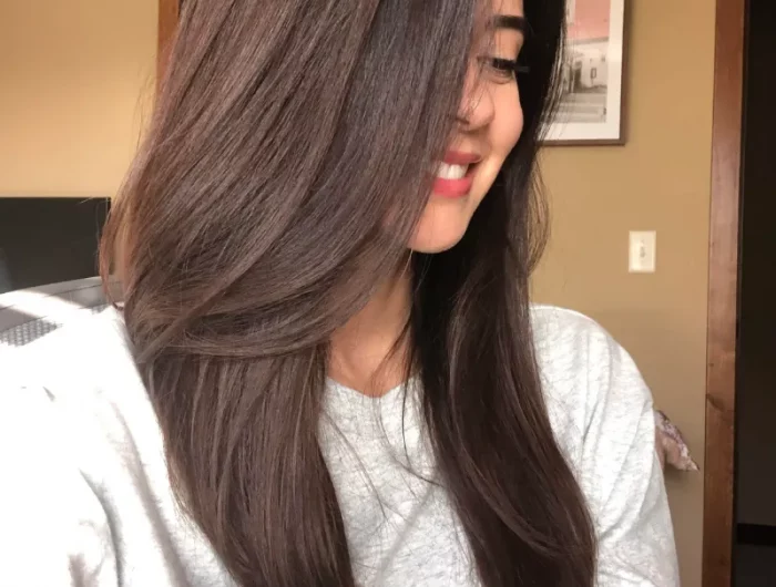 couleur cheveux chatain femme 2023 coloration tendance cheveux longs