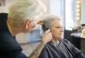 Quelle coupe de cheveux femme après 50 ans ? 6 tendances capillaires star du moment