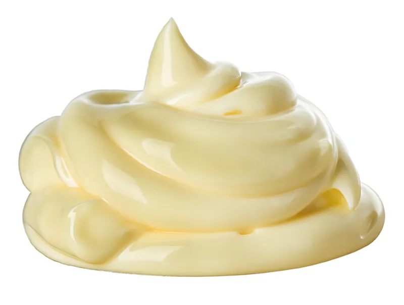 de la mayonnaise contre les poux sur fond blanc