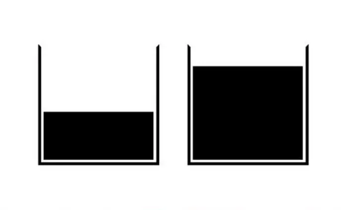 diagrame en noir sur blanc avec deux recipients remplis a differents niveaux