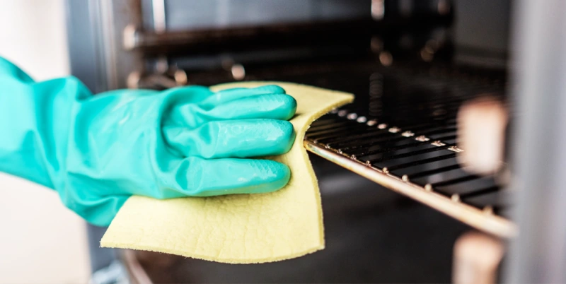 Oven mitts Cleaning oven towels Cleaning rags