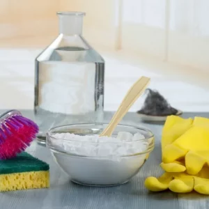 Comment se débarrasser de la moisissure partout dans la maison avec du bicarbonate de soude et grâce aux astuces de grand-mère ?