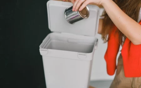 poubelle dechets recyclage astuce nettoyage menage femme