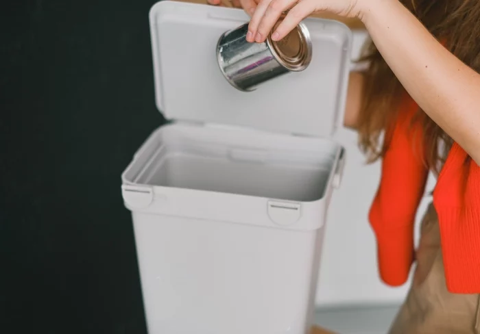 poubelle dechets recyclage astuce nettoyage menage femme
