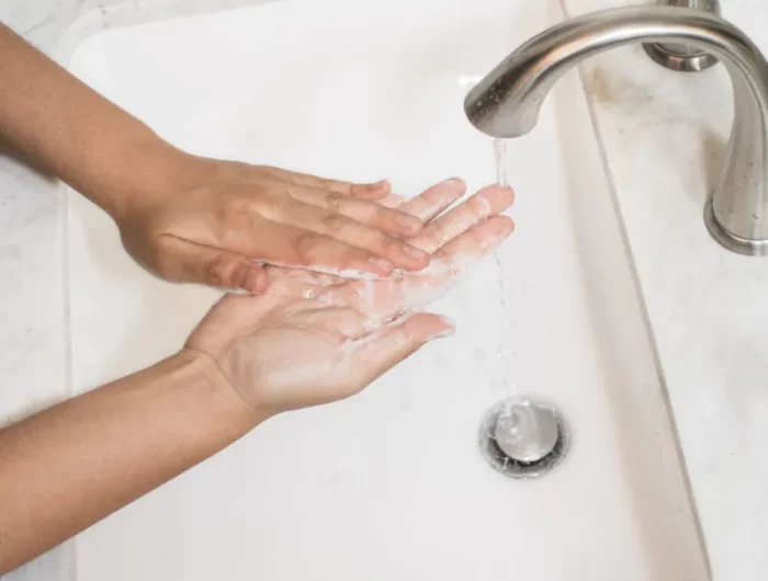 se laver les mains au bicarbonate pourquoi