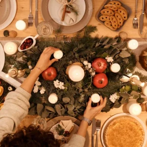 Comment créer la plus belle table de Noël ? Règles d'or et exemples déco