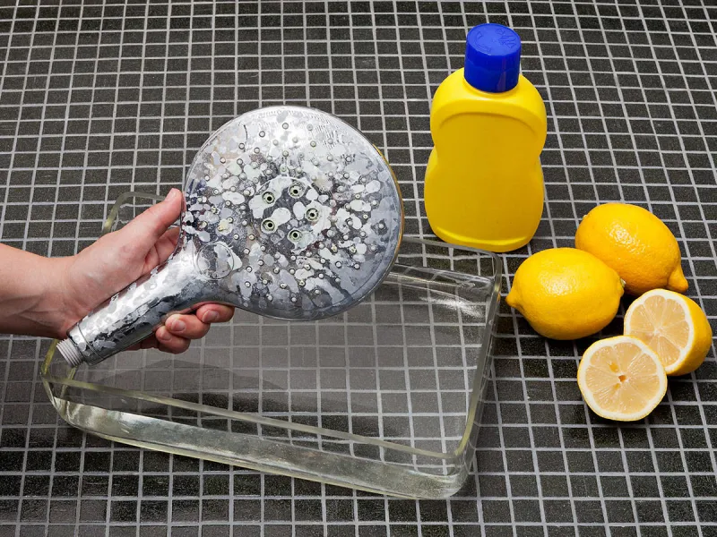enlever le calcaire du pommeau de douche citron