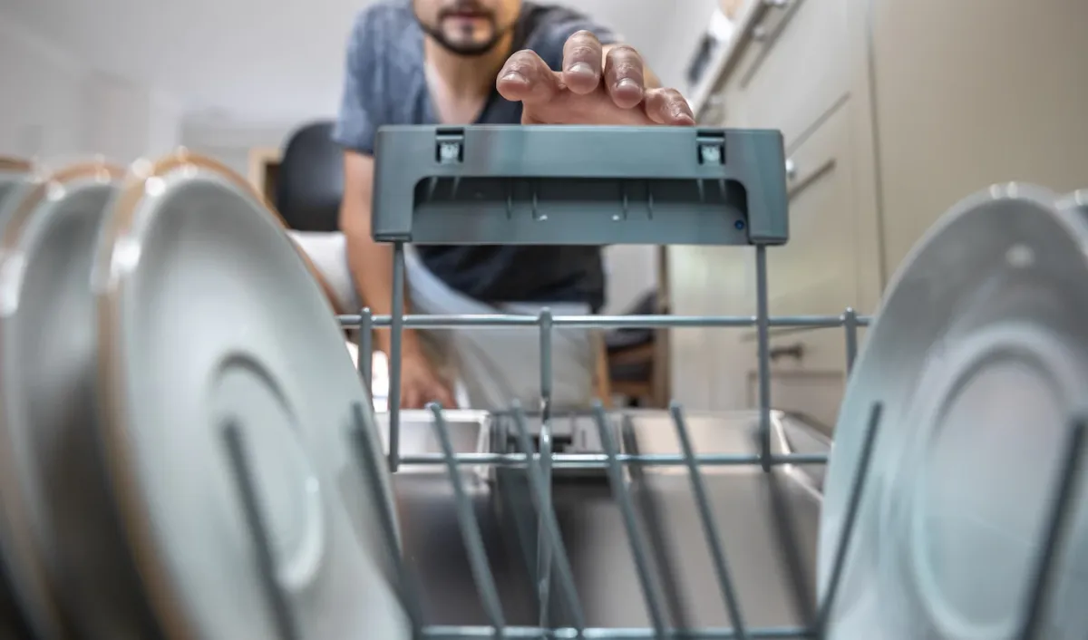 entretien appareil vaisselle lave assiette fonctionnement nettoyage produits