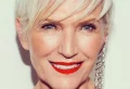 Quelle coupe courte asymétrique femme 50 ans adopter pour un look branché et jeune ? Voici nos fantastiques suggestions