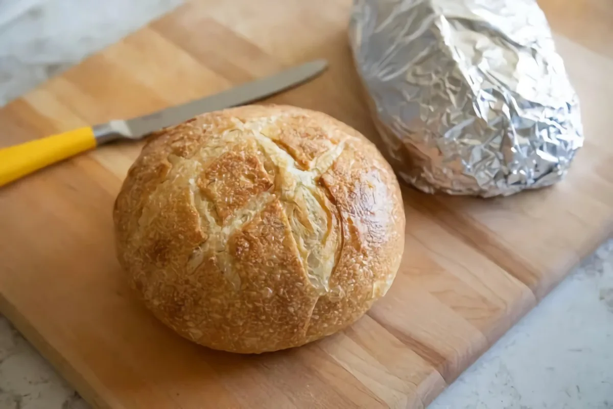 comment conserver le pain frais envelopper dans film alimentairte ou film d aliminium