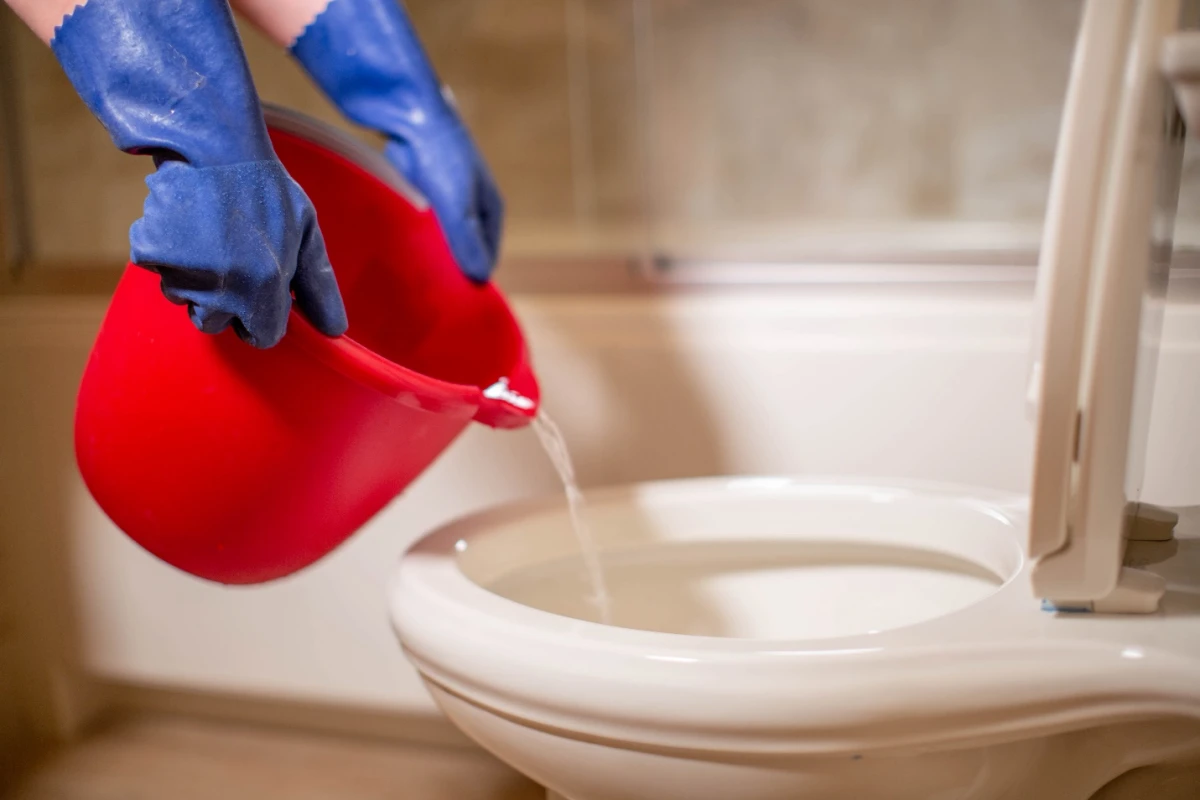 comment deboucher les toilettes sans ventouse sceau rouge