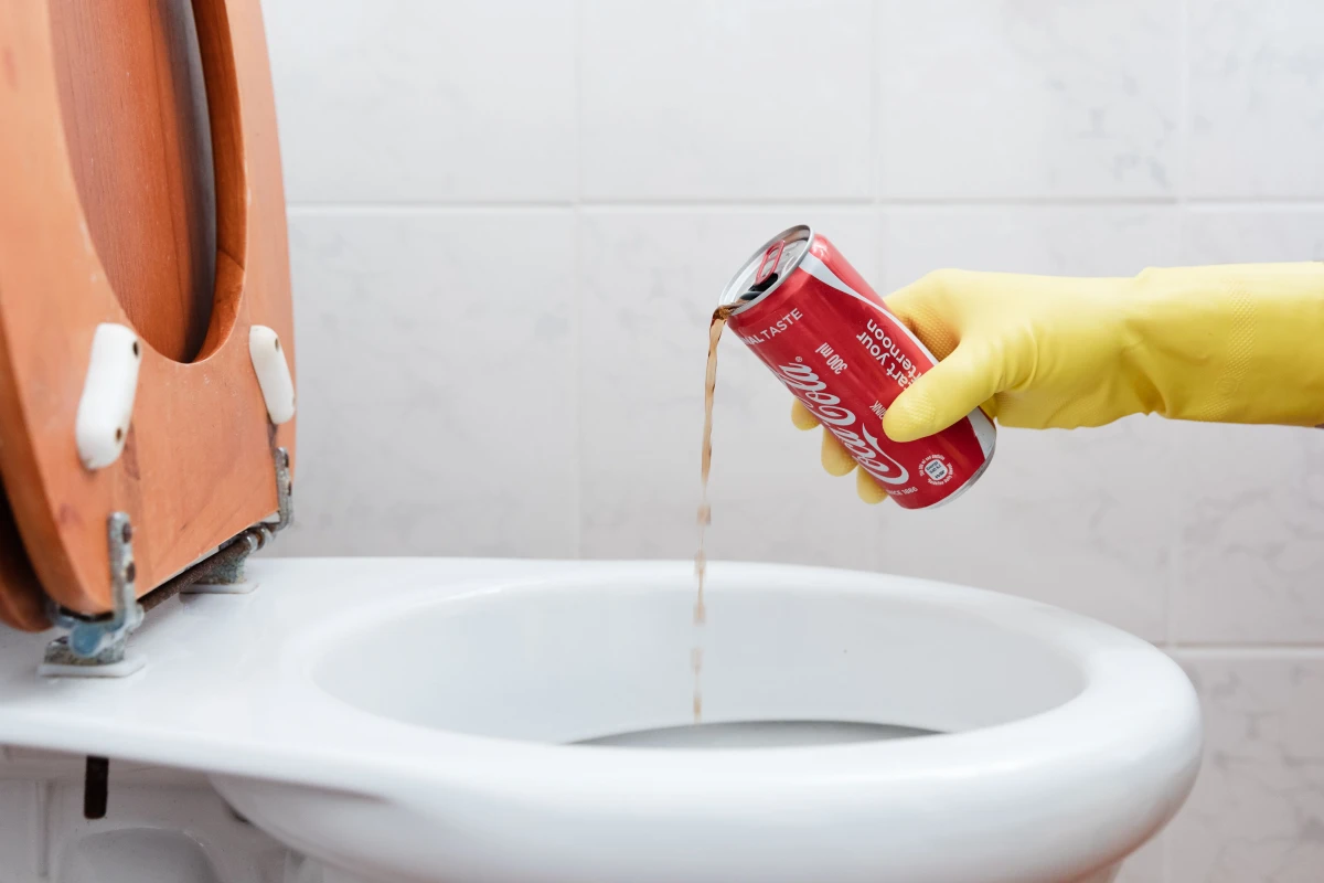 comment deboucher un wc avec du coca cola