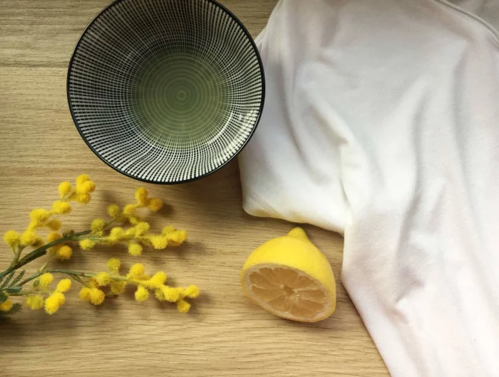 comment enlever les taches jaunes sous les aiselles citron t shirt balnc bol