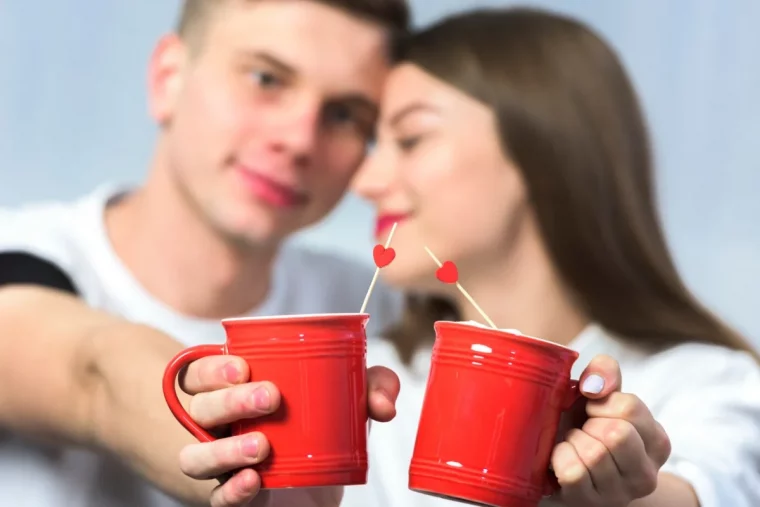 couple amour celebration fete tasse mug rouge coeur