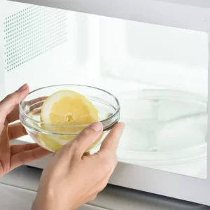 Astuce de nettoyage : comment nettoyer le micro onde avec du citron ?
