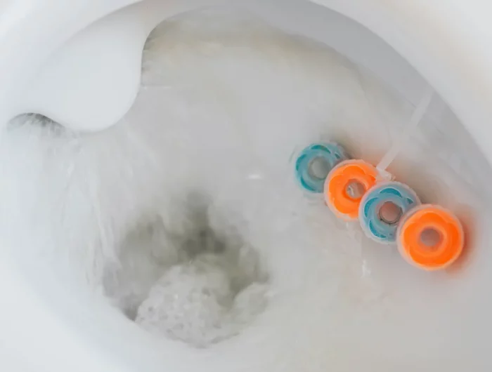 solution miracle pour deboucher les wc eau bouillante canalisations