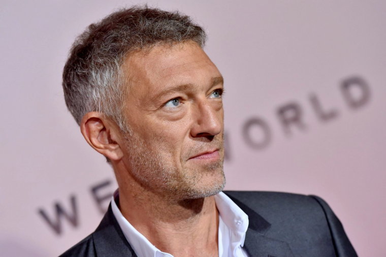 vincent cassel coupe de cheveux courte homme 50 ans