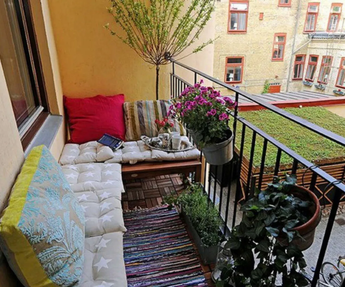 amenager un petit balcon avec des plantes