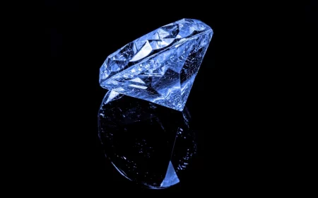 diamant commemoratif teinte bleu taille fabricqtion carat