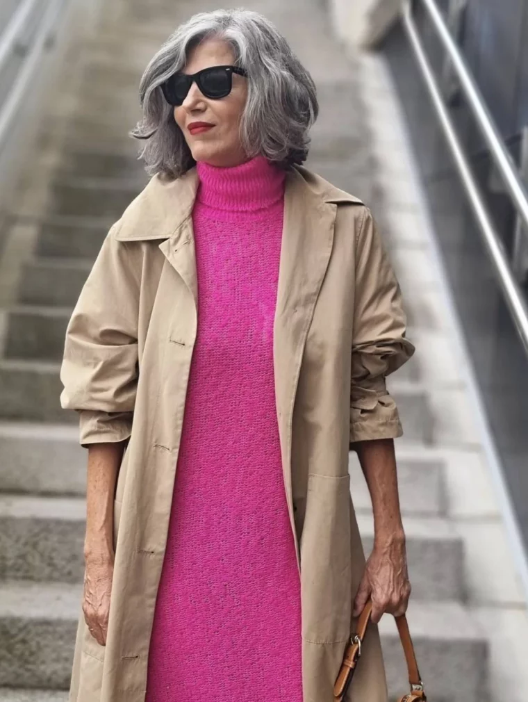 robe moulante magenta trench marron femme 60 ans mode