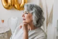 60 ans et plus: les coupes de cheveux pour femmes au visage allongé au top des tendances ce printemps