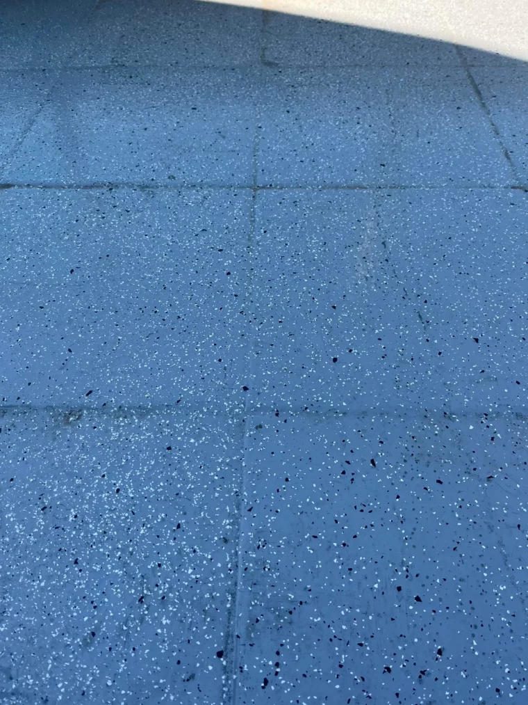 carrelage terrasse nettoyage gris