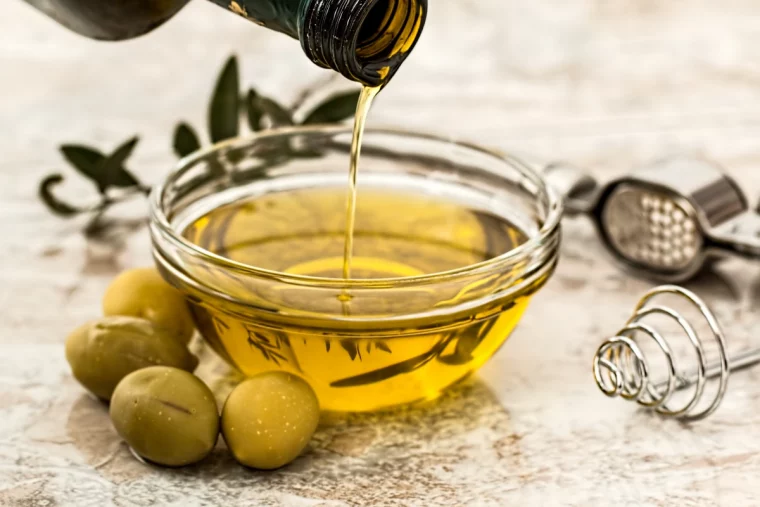 l huile d olive pur olives vertes
