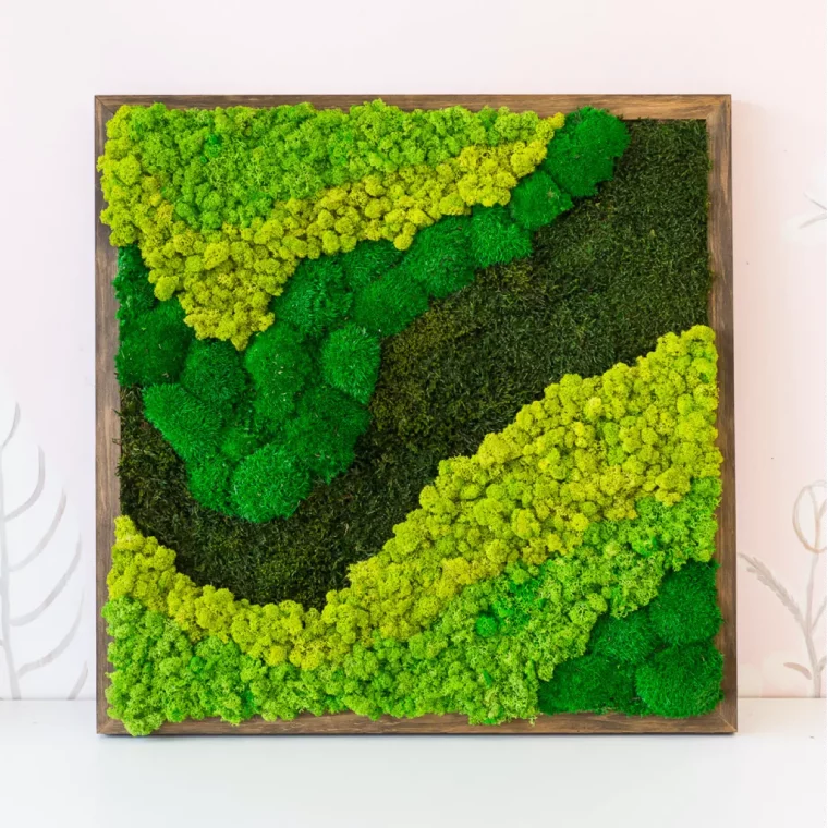 un tableau fabrique a la base de mousse du jardin