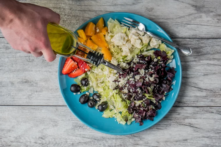 aliments selon le signe astrologique salade huile d olive