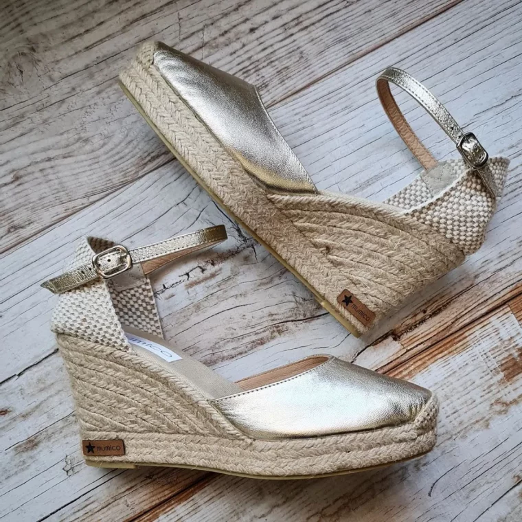 espadrilles compensees metaliques modele tendance 2023