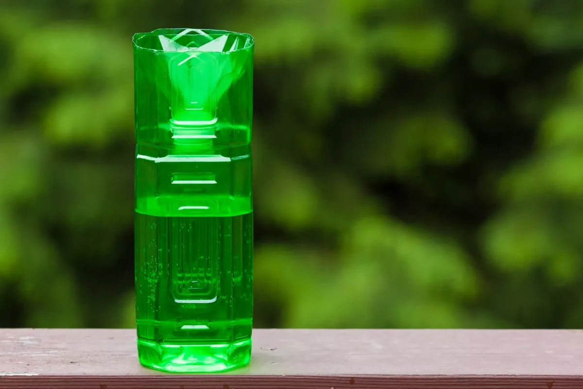 fabrication d un piege a moustique bouteille verte bicarbonate de soude