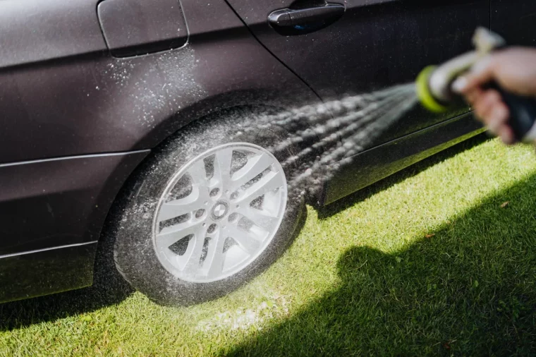 faire des economies d eau reutiliser l eau pour laver la voiture