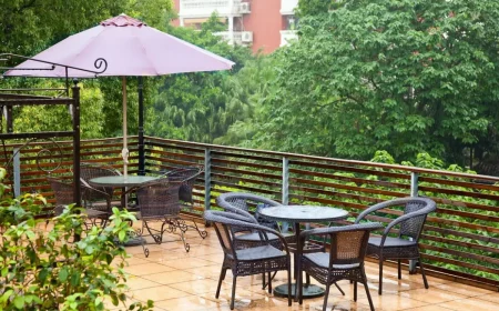 pluie jardin meubles exterieur fer forge terrasse carrelage parasol