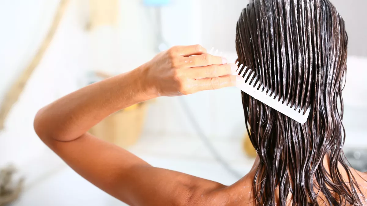 soin hydratant pour les cheveux comment eviter que les cheveux blancs jaunissent