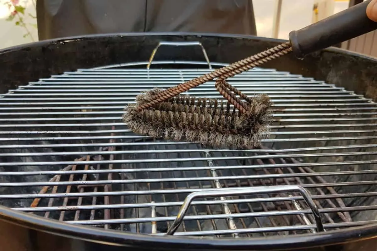 brosse rigide metallique pour nettoyage barbecue appareil grilles corps